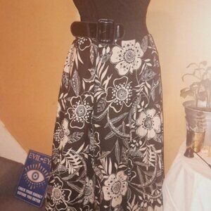 Brand New Black & White Dress